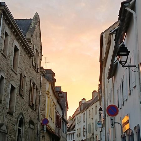 Au Centre De Vannes Luaran gambar