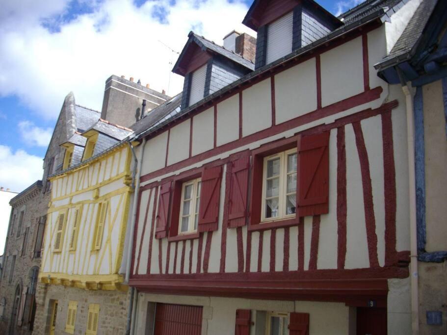 Au Centre De Vannes Luaran gambar